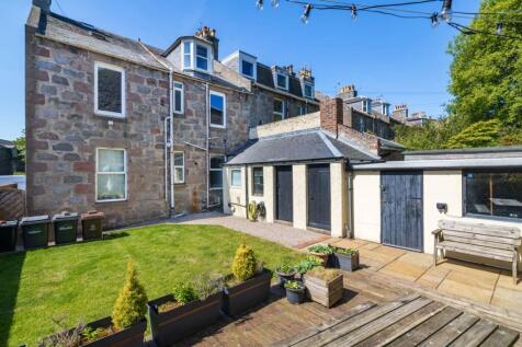 14 Grosvenor Place, Aberdeen, AB25 2RE 3 bed flat for sale