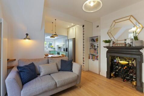 Seaford Road, Northfields, Ealing, W13 2 bed flat for sale