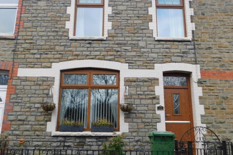 Kennard Terrace, CRUMLIN, Crumlin 2 bed terraced house for sale