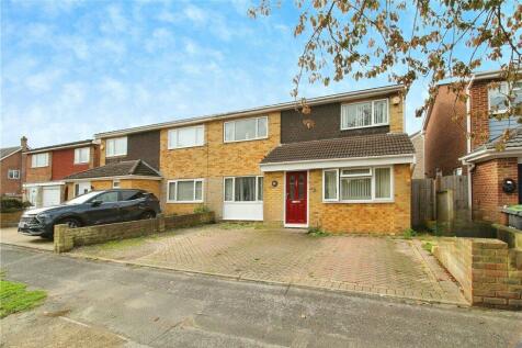 4 bedroom semi-detached house for sale