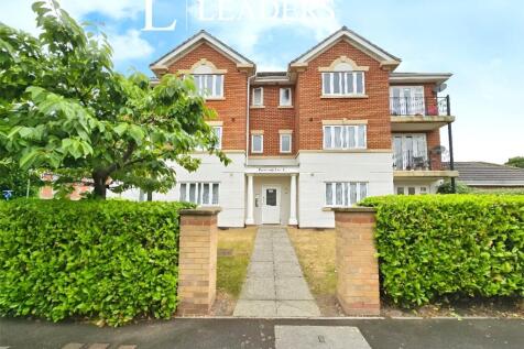 Vanguard Road, Gosport, Hampshire 2 bed apartment for sale