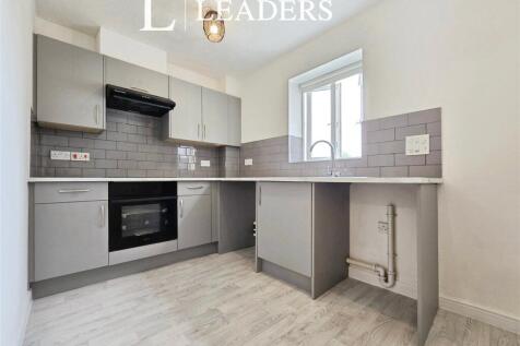 Godwit Close, Gosport, Hampshire 2 bed apartment for sale