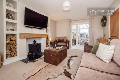 3 bedroom cottage for sale