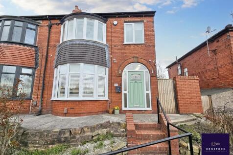 4 bedroom semi-detached house for sale
