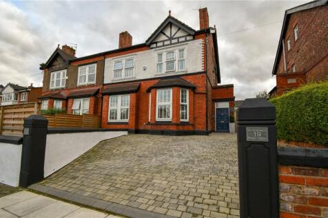 5 bedroom semi-detached house for sale