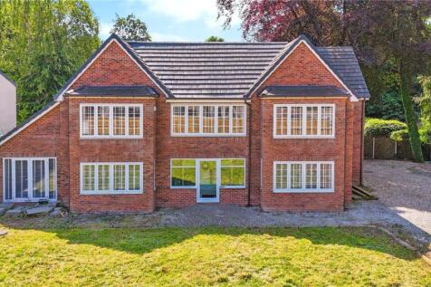 6 bedroom detached house for sale