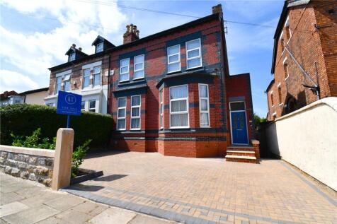 5 bedroom semi-detached house for sale