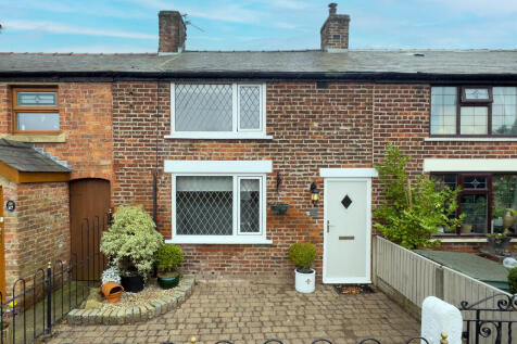 2 bedroom terraced house for sale