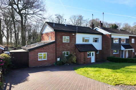 4 bedroom semi-detached house for sale