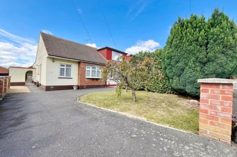 2 bedroom semi-detached bungalow for sale