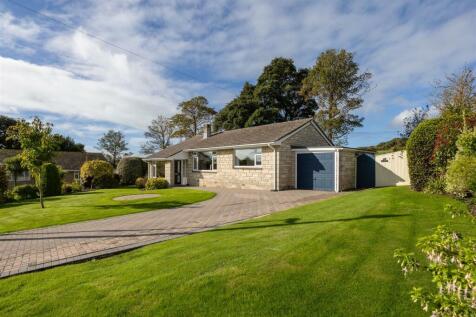 Yarmouth, Isle of Wight 2 bed detached bungalow for sale