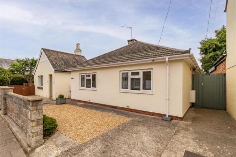 Yarmouth, Isle of Wight 2 bed detached bungalow for sale