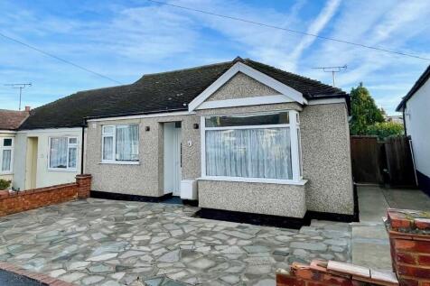Leighfields Road, Eastwood... 2 bed bungalow for sale