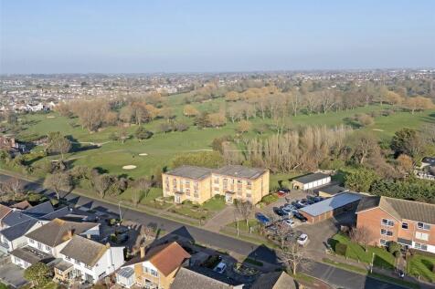 Colbert Avenue, Thorpe Bay... 2 bed apartment for sale