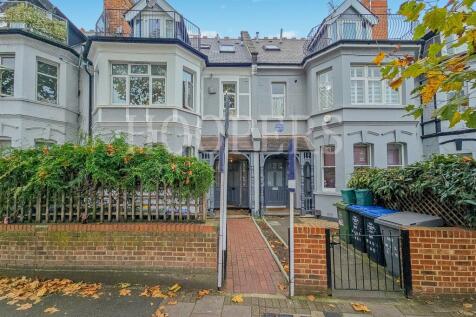 Walm Lane, London, NW2 2 bed flat for sale