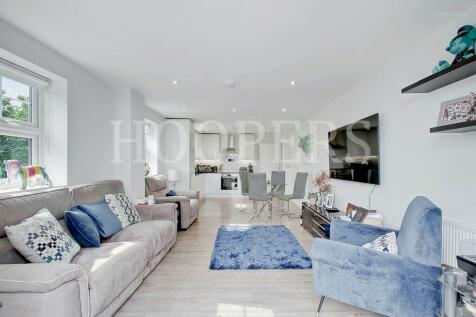 Dollis Hill Lane, London, NW2 2 bed flat for sale