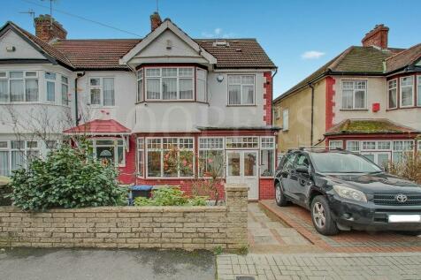 Cairnfield Avenue, London, NW2 4 bed end of terrace house for sale