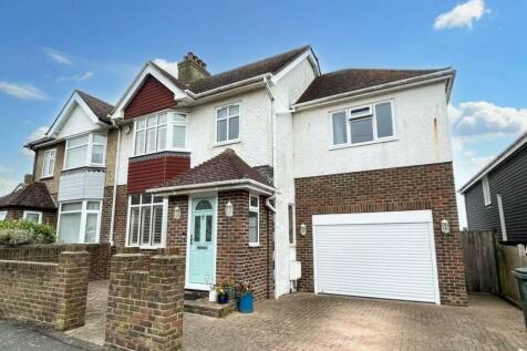 6 bedroom semi-detached house for sale