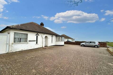 4 bedroom detached bungalow for sale