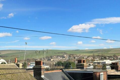 Brighton Road, Newhaven, BN9 9NB 3 bed terraced house for sale
