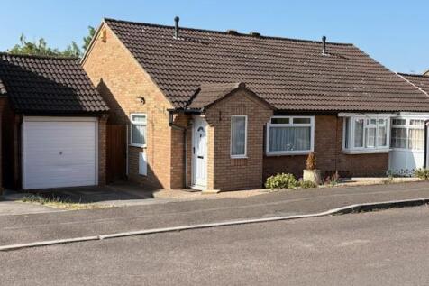 2 bedroom semi-detached bungalow for sale