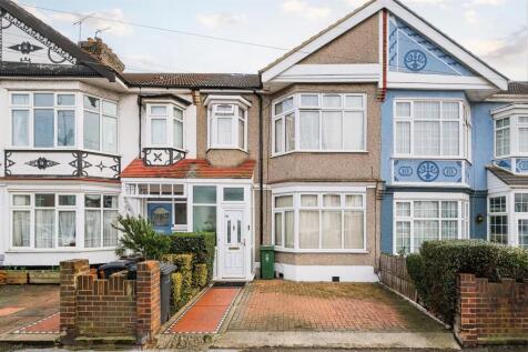 Rowden Park Gardens, Chingford 5 bed house for sale