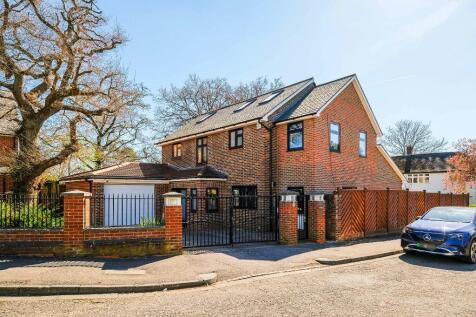 5 bedroom detached house for sale