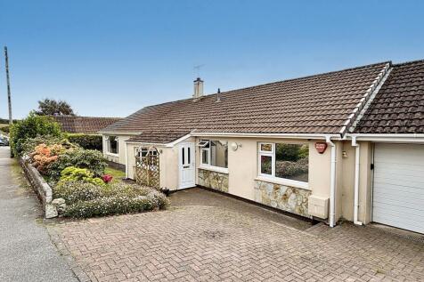 4 bedroom bungalow for sale