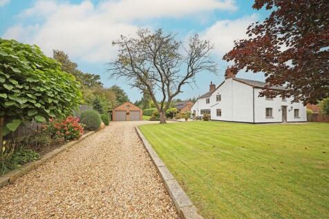 Crewe Road, Crewe Green 4 bed detached house for sale