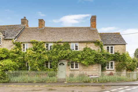 The Green, Tackley, OX5 4 bed cottage for sale