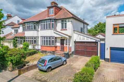 5 bedroom semi-detached house for sale