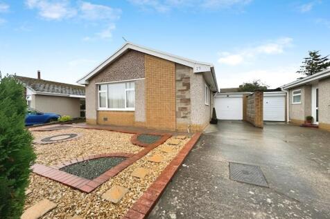 2 bedroom detached bungalow for sale