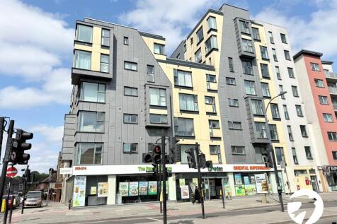 Lewisham High Street, London, SE13 2 bed flat for sale