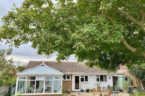 Balmoral Road, Kingsdown, Deal, Kent... 2 bed bungalow for sale