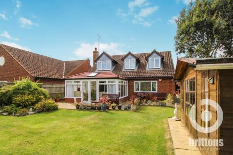 Manor Lane, Snettisham, King's Lynn 4 bed chalet for sale