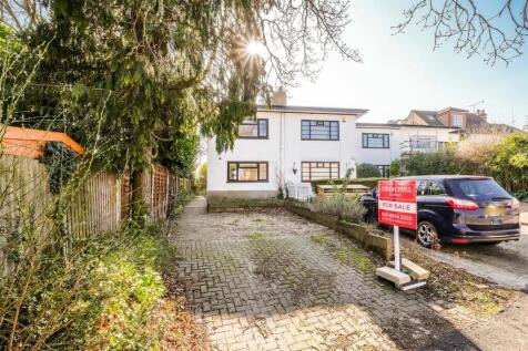 Westbury Lane, Buckhurst Hill 3 bed semi