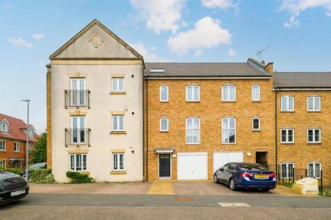 The Square, Loughton 1 bed flat for sale