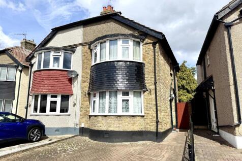 Budleigh Crescent, Welling DA16 3 bed semi