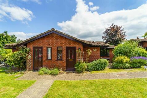 2 bedroom semi-detached bungalow for sale