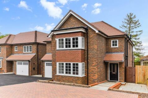 Leatherhead Road, Great Bookham... 4 bed detached house for sale