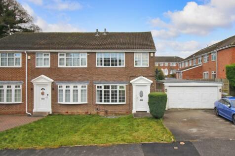 3 bedroom semi-detached house for sale