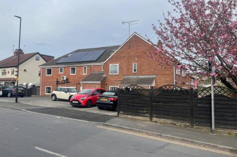 Station Road, Horsforth, Leeds, West... 2 bed flat for sale