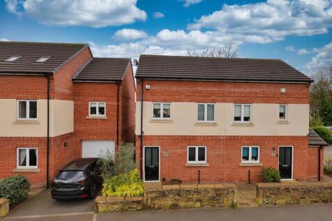 Intake Road, Pudsey, West Yorkshire... 2 bed semi