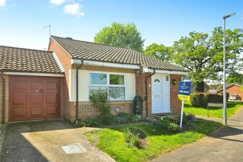 Melton Close, Wymondham, Norfolk, NR18 2 bed bungalow for sale