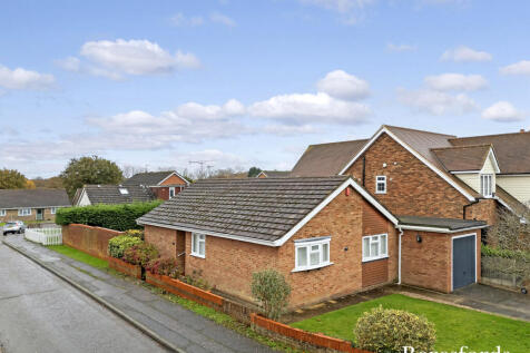 3 bedroom bungalow for sale
