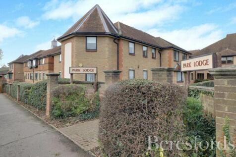 Park Lodge, Queens Park Avenue, CM12 2 bed apartment for sale