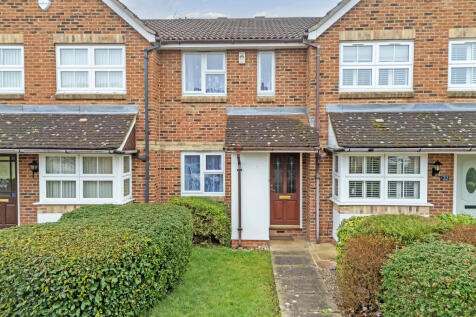 Earl Mountbatten Drive, Billericay, CM12 2 bed terraced house for sale