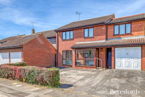 Acorn Avenue, Braintree, CM7 5 bed detached house for sale