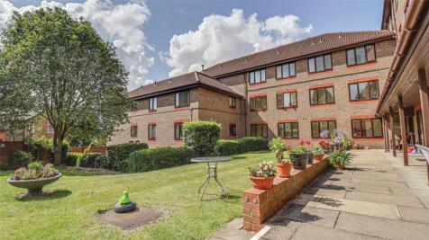 Primrose Court, Kings Road, CM14 1 bed apartment for sale