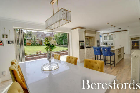 Selwood Road, Brentwood, CM14 4 bed detached house for sale